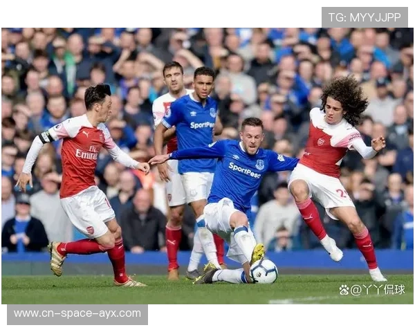 阿森纳1-0客胜埃弗顿，保住英超榜首2分优势。